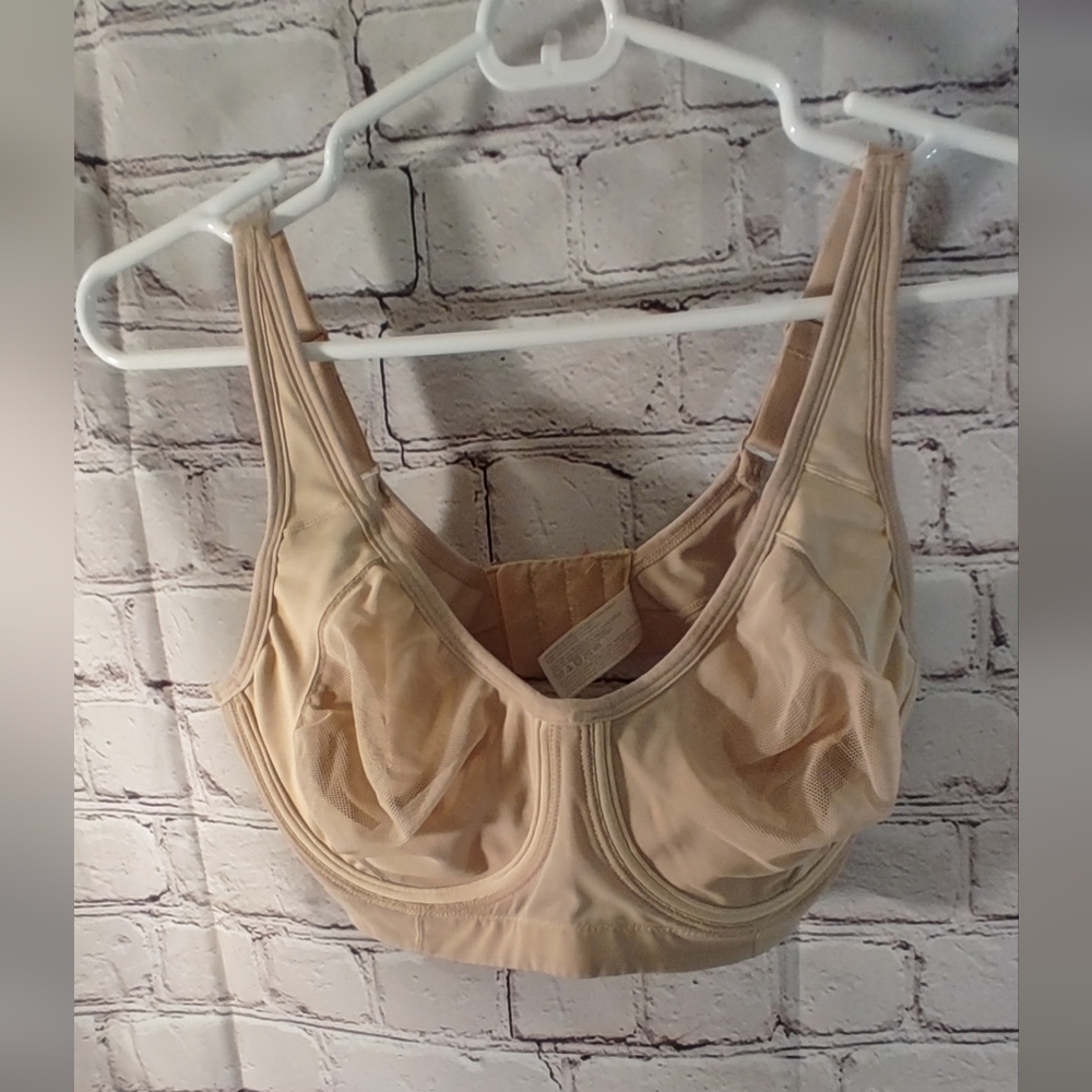 Moving Comfort Underwire Cream Beige Bra 34D